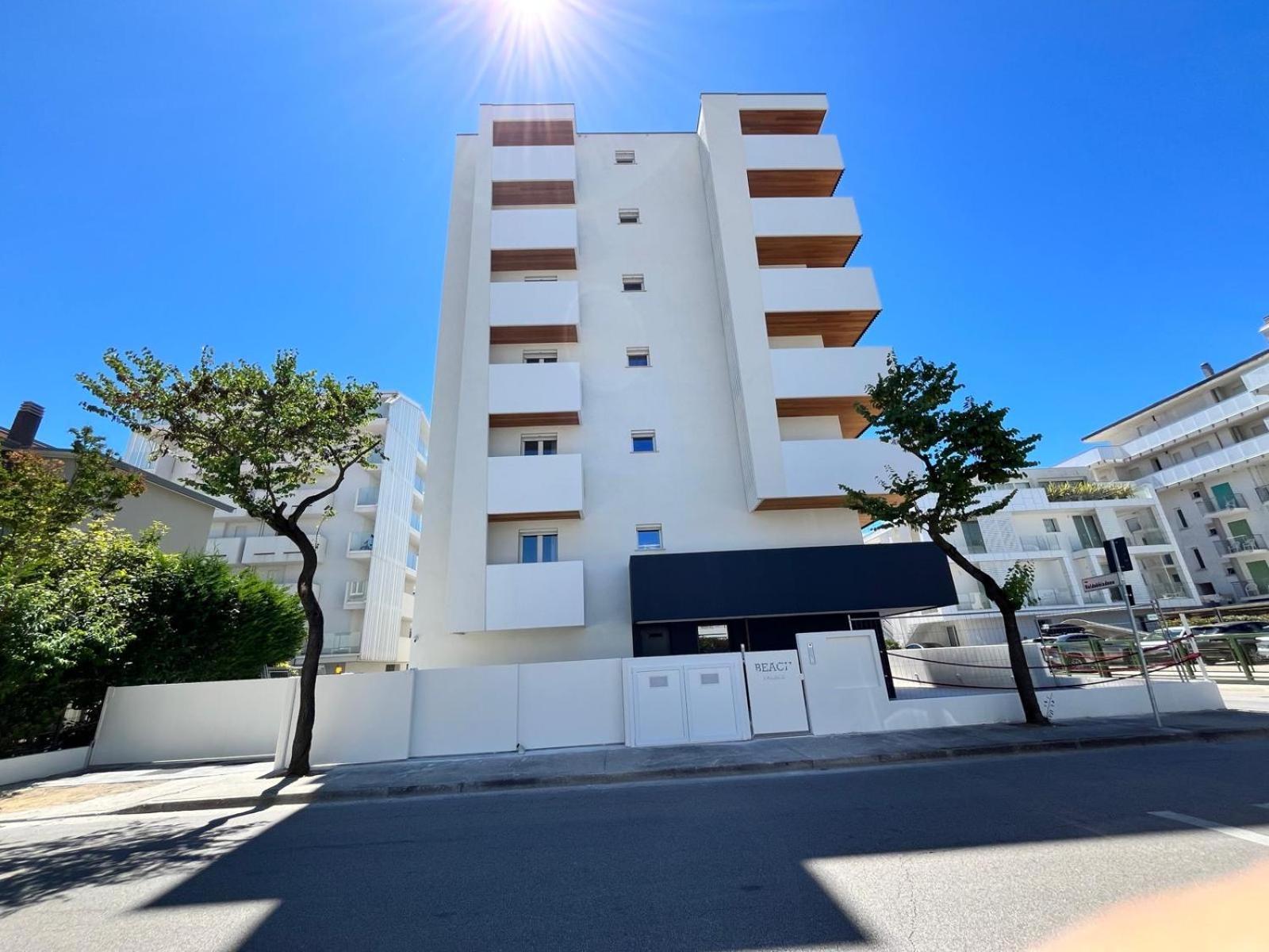 Beach Palace With Small Swimming Pool, Private Beach, Parking Lido di Jesolo Zewnętrze zdjęcie