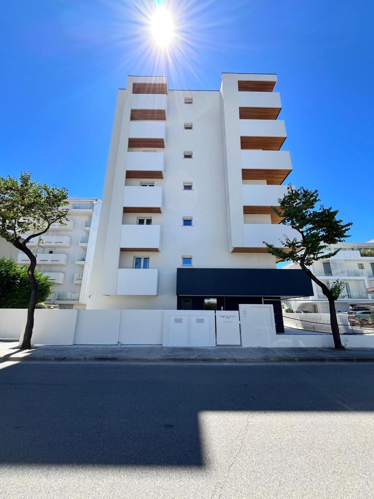 Beach Palace With Small Swimming Pool, Private Beach, Parking Lido di Jesolo Zewnętrze zdjęcie