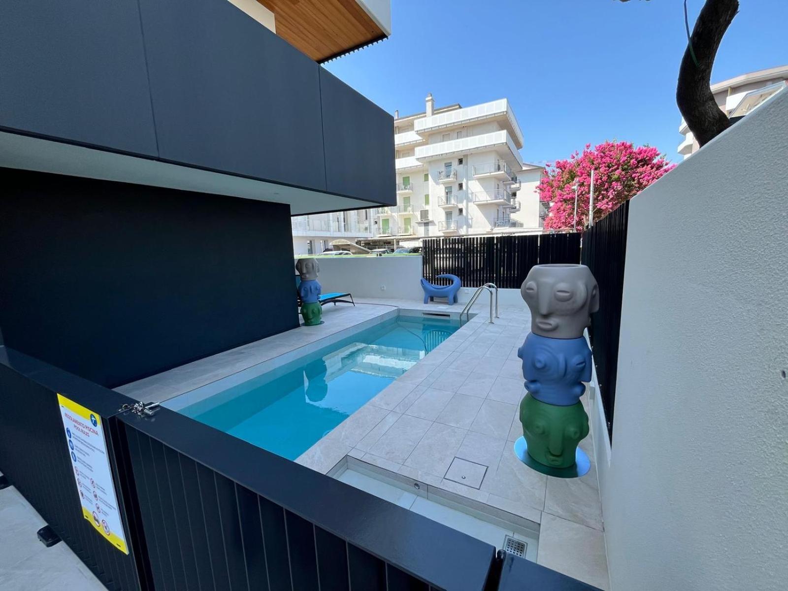 Beach Palace With Small Swimming Pool, Private Beach, Parking Lido di Jesolo Zewnętrze zdjęcie