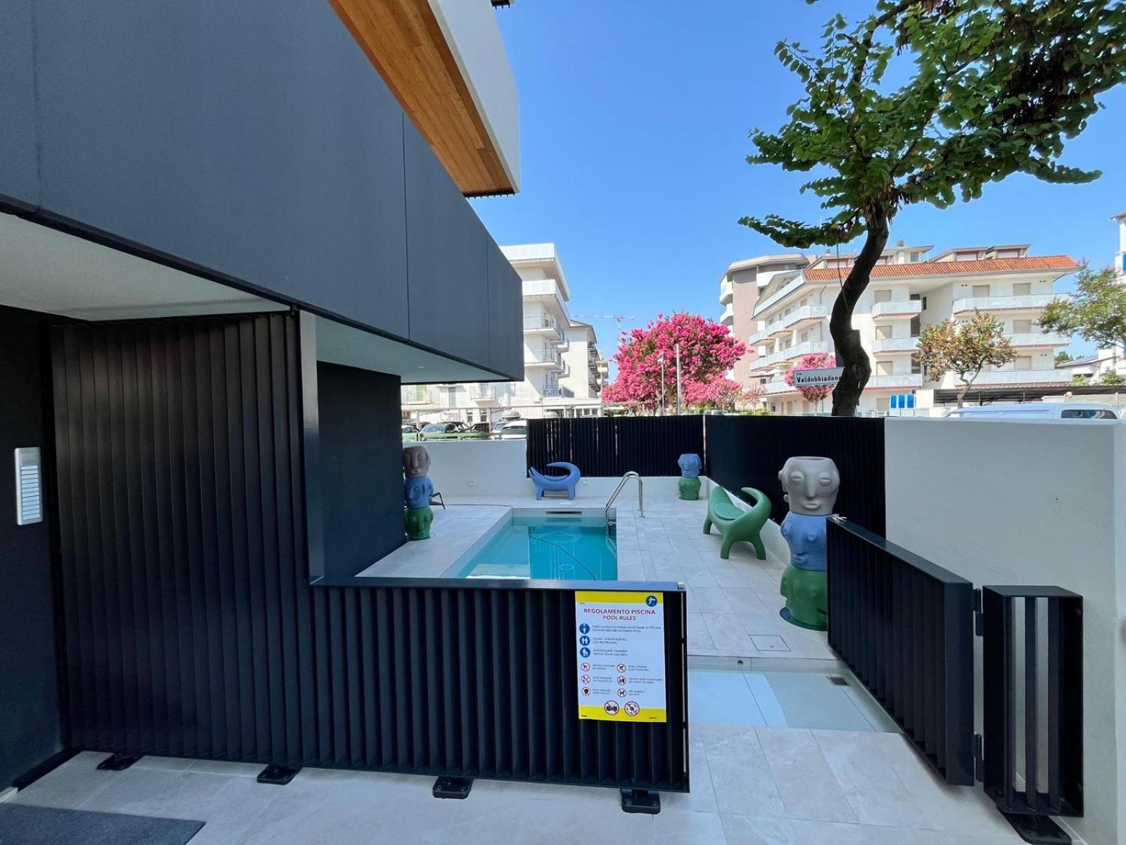 Beach Palace With Small Swimming Pool, Private Beach, Parking Lido di Jesolo Zewnętrze zdjęcie